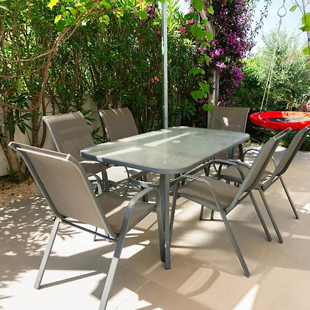 Upsidedown Villa. Amazing Views! Вилла