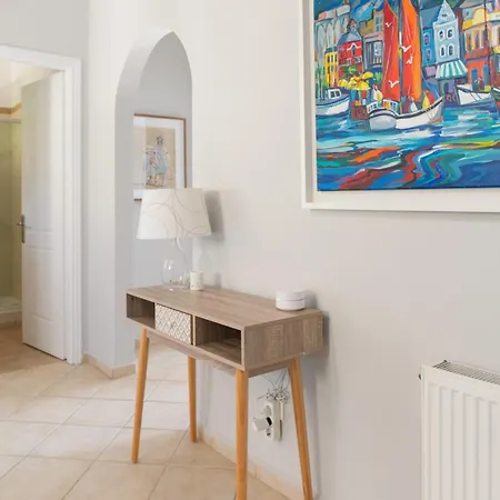 Upsidedown Villa. Amazing Views! Лурдата