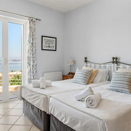 Upsidedown Villa. Amazing Views! * لورداهاتا