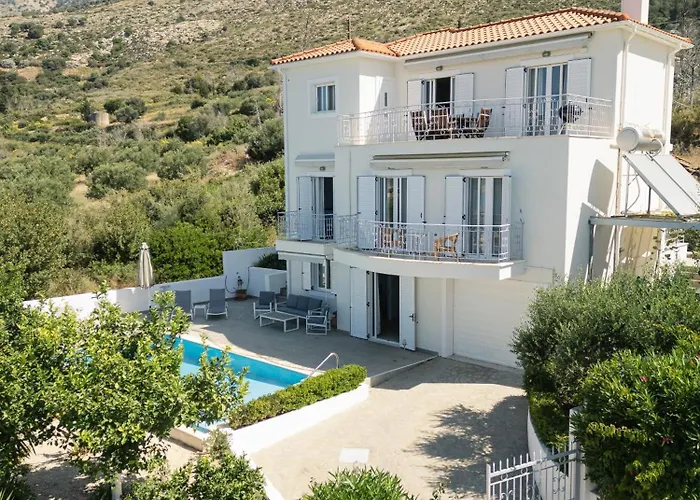 Upsidedown Villa. Amazing Views! *